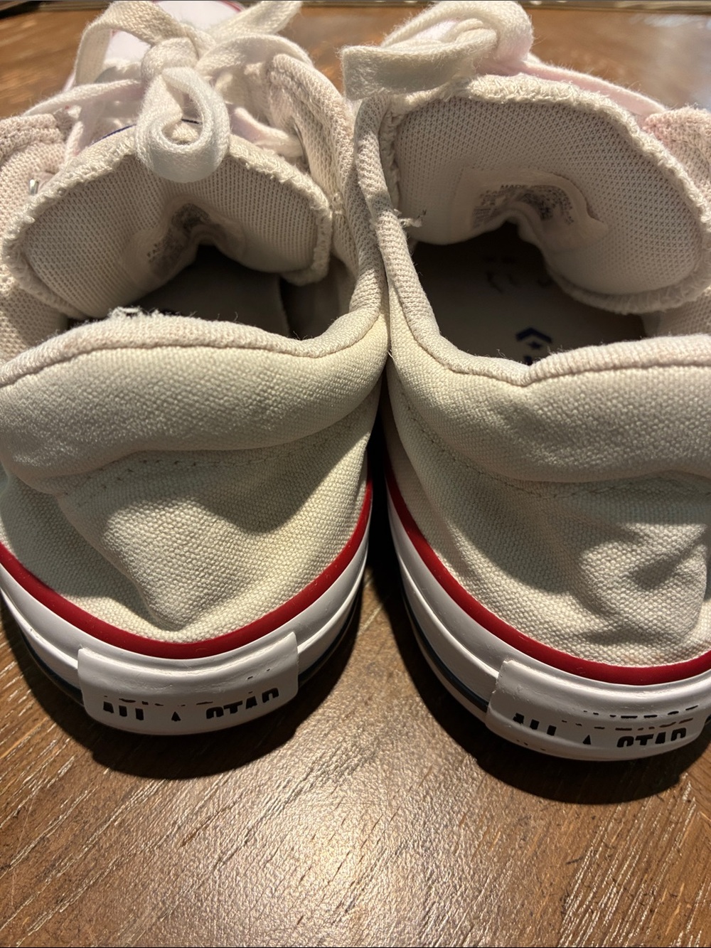 Converse Kids Cream Canvas Low-Top Sneakers with Red Heel Stripe
